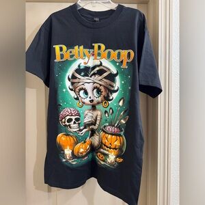 NWOT Betty Boop Halloween Graphic T-Shirt